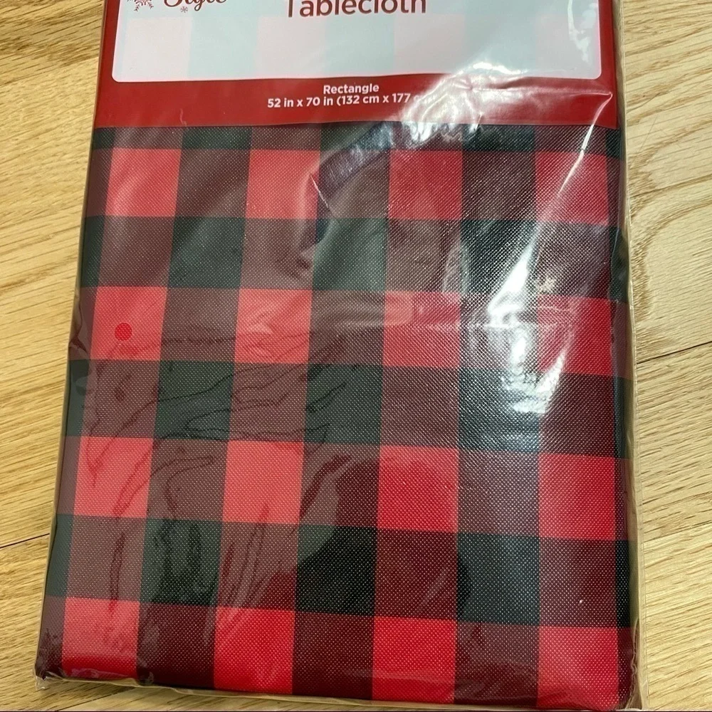 Buffalo Plaid Rectangle Table Cloth 52x70 NEW Christmas Holiday Black Red